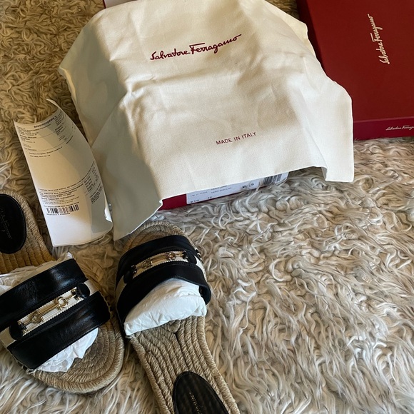 Salvador Ferragamo Lambskin slides size 9.5 - Picture 1 of 6